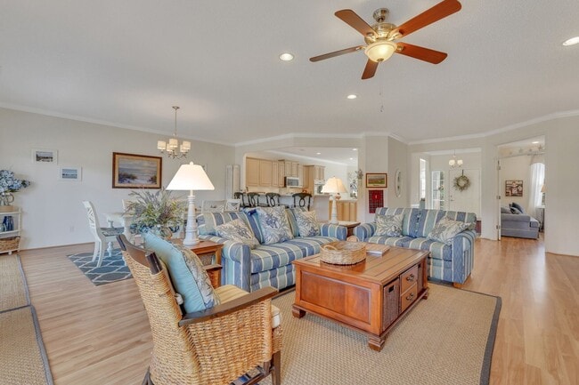 Building Photo - 49 Penny Creek Dr