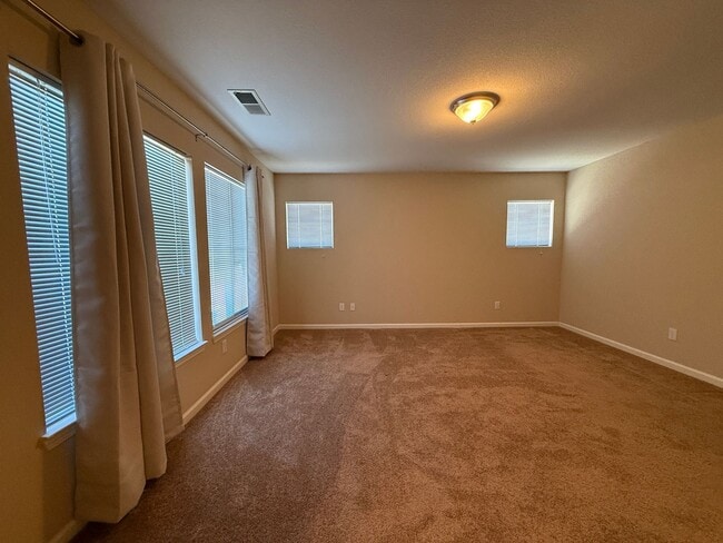 Building Photo - Charming 3 Bed / 2 Bath Single-Story Home in Reno ( off Military Rd)