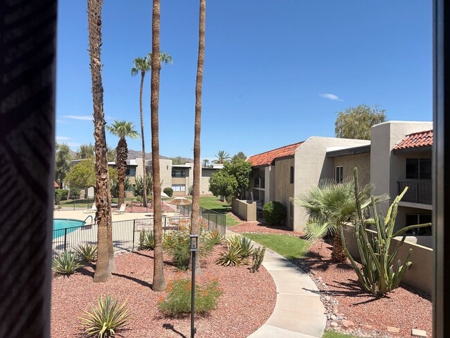 Building Photo - 4201 E Camelback Rd