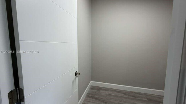 Building Photo - 1498 Beche St SE