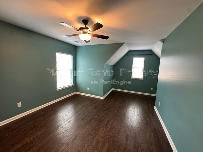 Building Photo - 211 Creek Side Pass