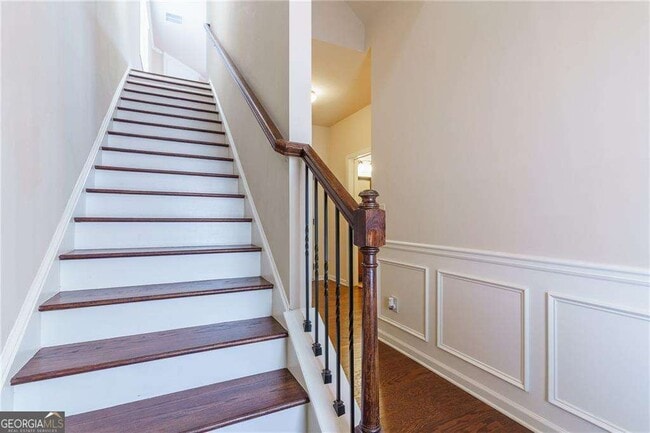 Building Photo - 1299 Hopkins Dr