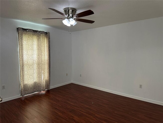 Building Photo - 4712 Willoughby St