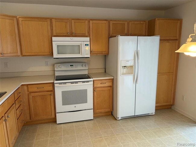 Building Photo - 28518 Carlton Way Dr