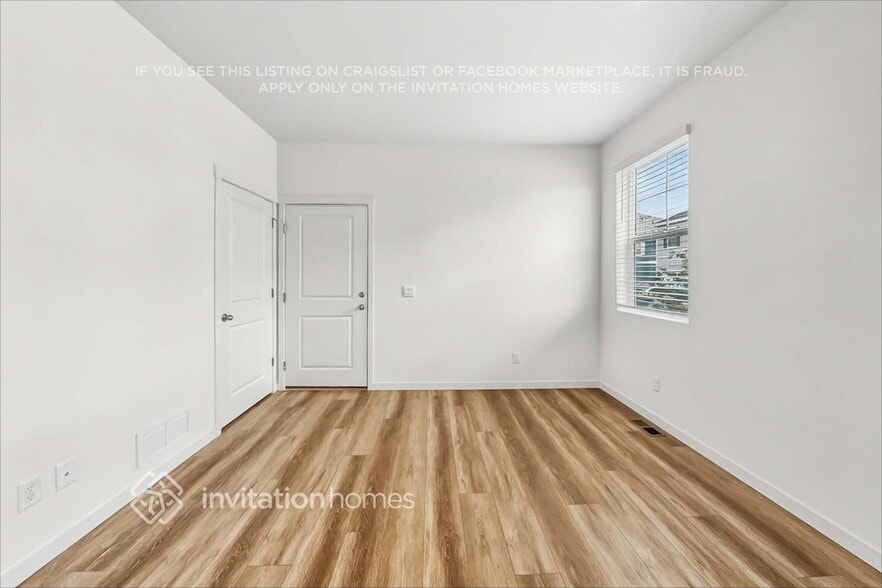 Building Photo - 257 S Uriah St