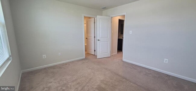 Building Photo - 67 Wiggles Ct