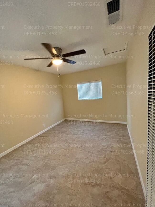Building Photo - 1115 9th St