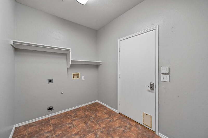 Building Photo - 3005 Manor Green Blvd