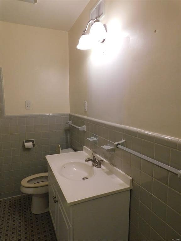 Building Photo - 127 N Wildwood Dr