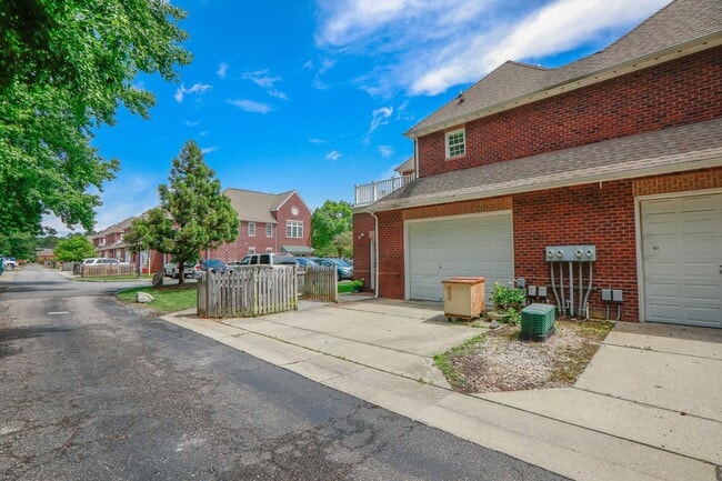 Building Photo - 179 Herman Melville Ave