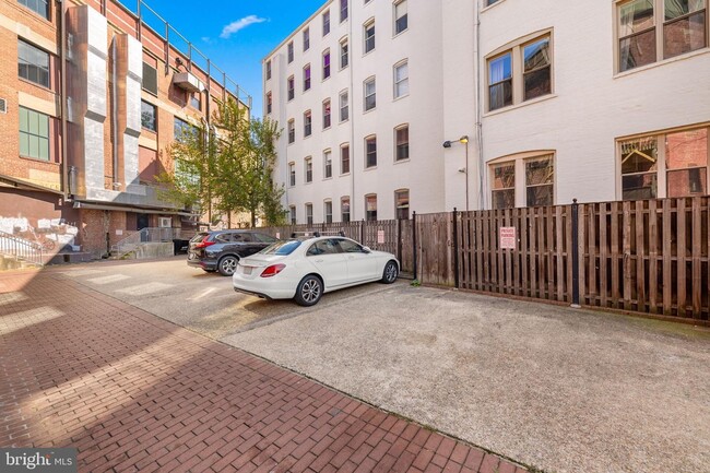 Building Photo - 1930 New Hampshire Ave NW