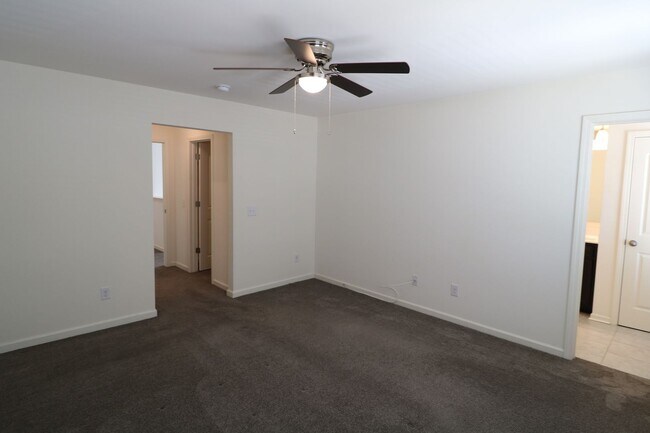 Building Photo - 4740 Wesmar Ct