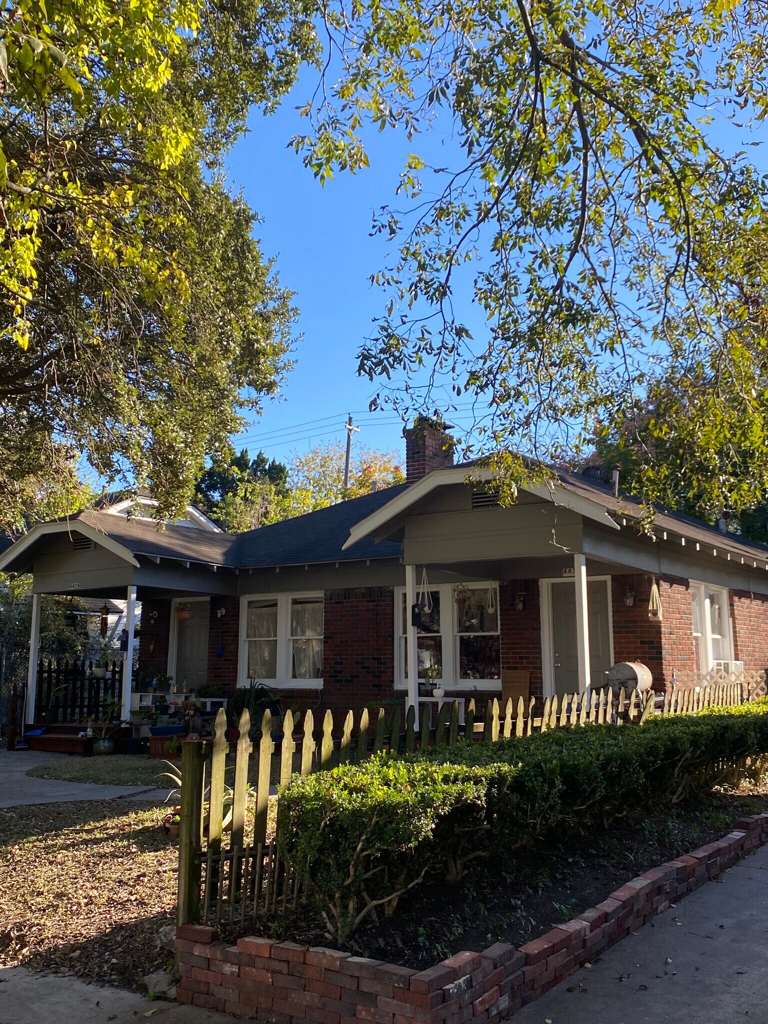 Front of the main home. Garage Apartment is the space available. - 4422 Bell St