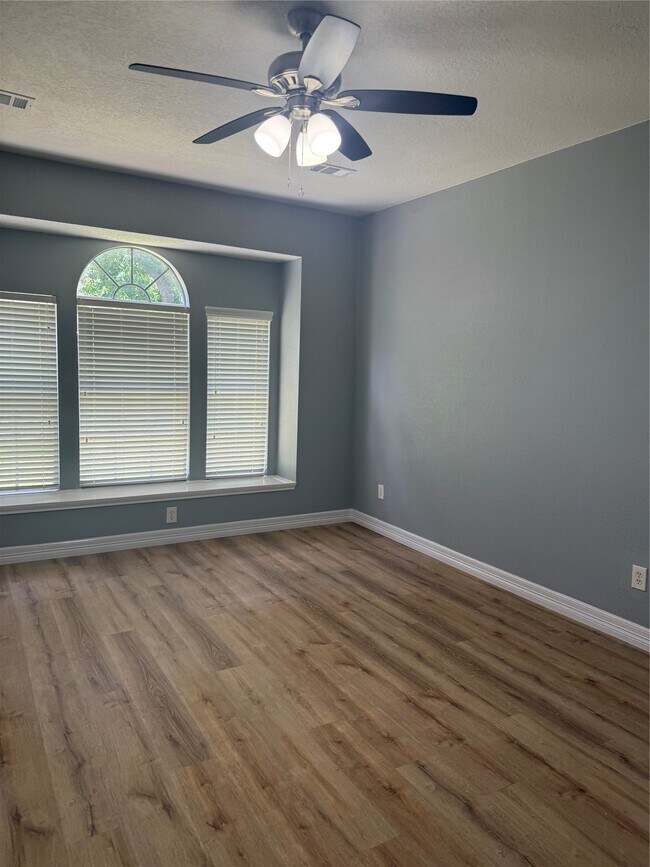 Building Photo - 4727 Heritage Country Ln