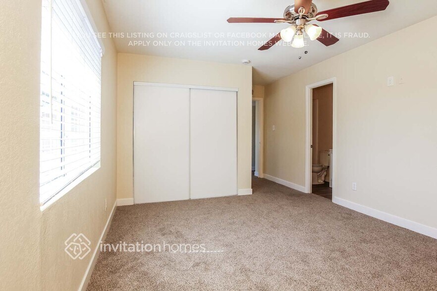 Building Photo - 5410 N 64th Dr