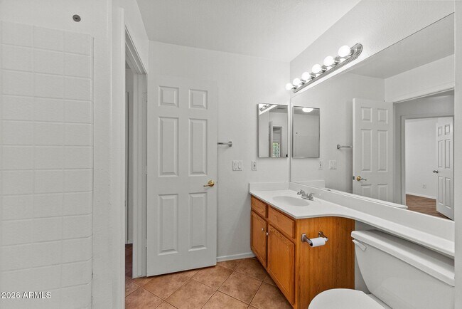 Building Photo - 17534 W Coyote Trail Dr