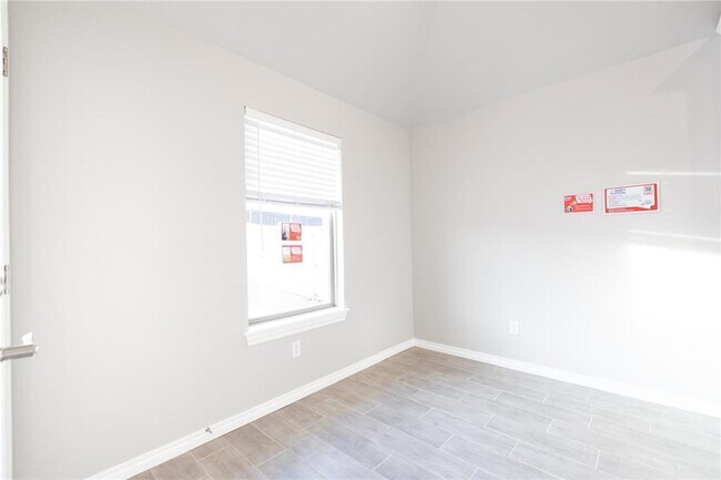 Building Photo - Brand new! Very Nice 3 bedroom 2 bath home in Choctaw schools