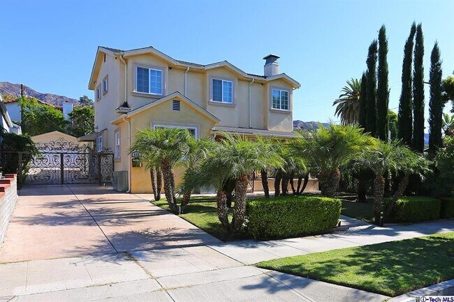 Building Photo - 430 N Bel Aire Dr