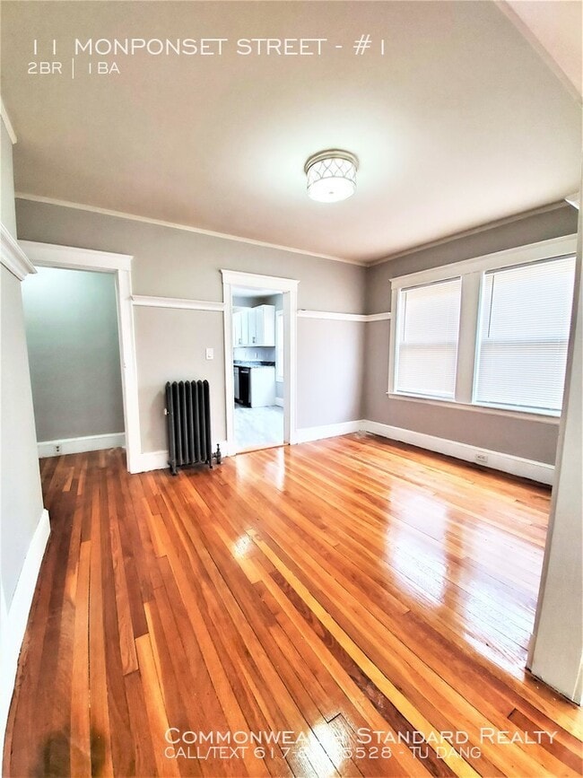 Building Photo - 11 Monponset St