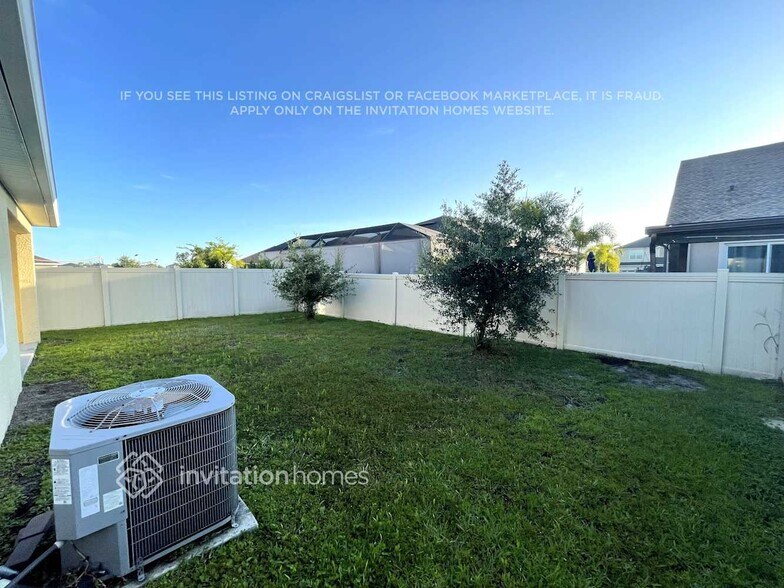 Building Photo - 8004 Pelican Reed Cir