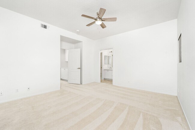 Building Photo - Newport Beach Townhome  for Lease