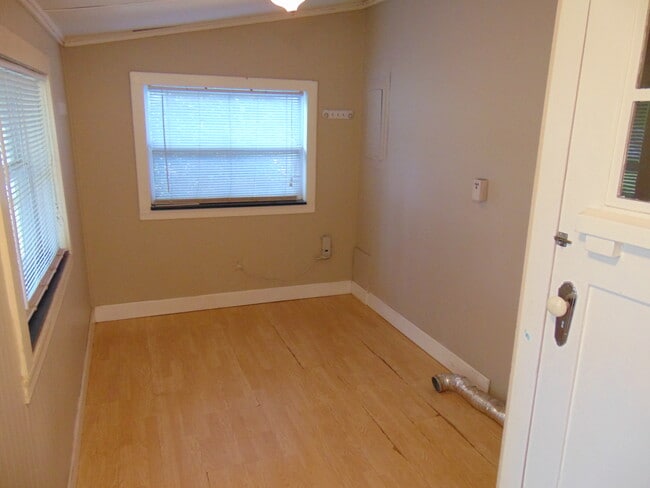 Building Photo - 2500 Ashton Rd