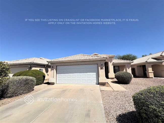 Building Photo - 7349 N 70th Dr