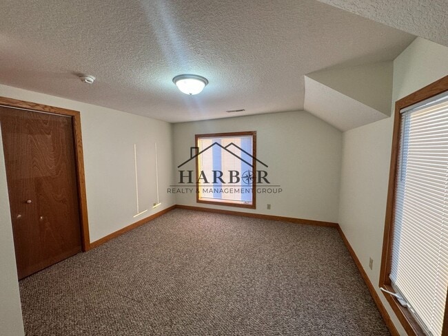 Building Photo - Single Family Home in Kasson, Mn