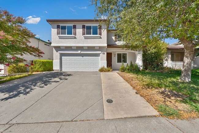 Primary Photo - Spacious 4-Bedroom Home, Beautifully Maint...