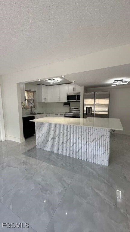 Building Photo - 1449 N 14th Way