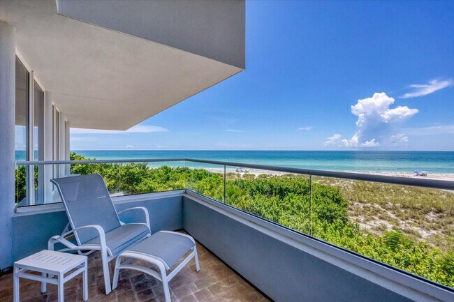 Building Photo - Beach Access & Gulf Views From This Incredible Luxury Home on Longboat Key