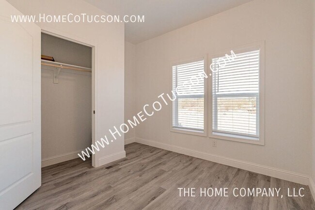 Building Photo - 11550 S Nogales Hwy