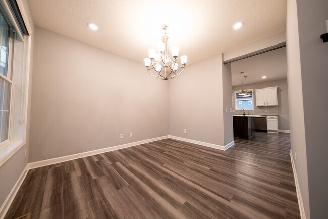 Building Photo - 4849 Stable View Dr