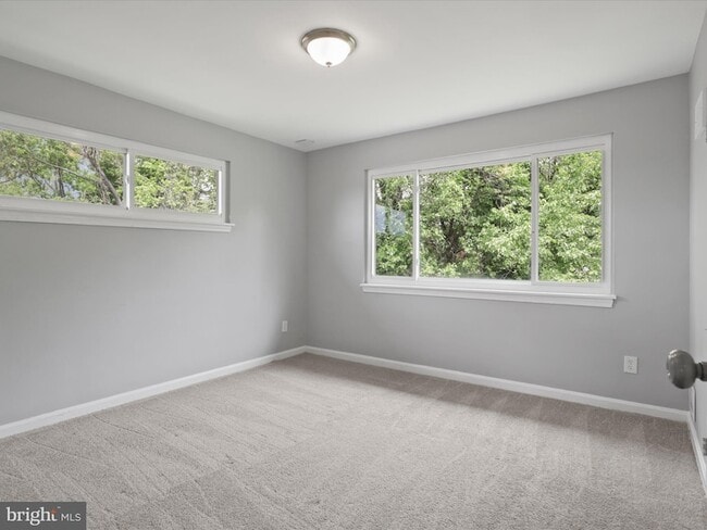 Building Photo - 5026 Roseld Ct