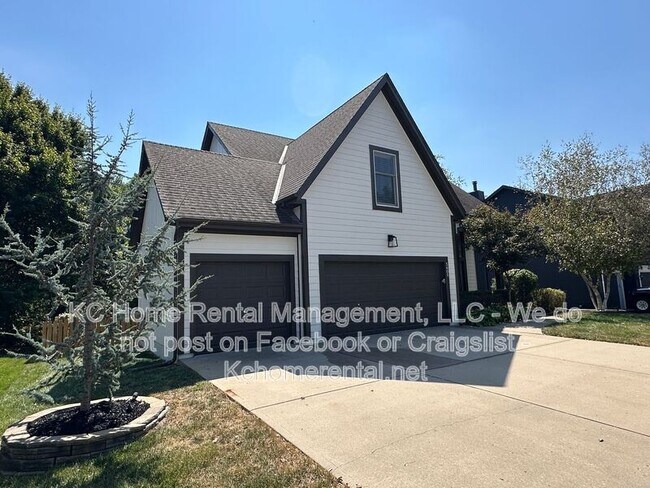 Building Photo - 5605 W 153rd Terrace