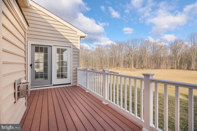 Building Photo - 6308 Savannah Dr