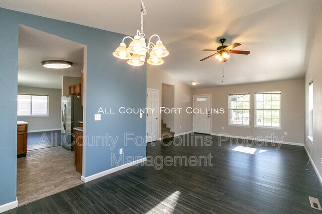 Building Photo - 827 Glenwall Dr