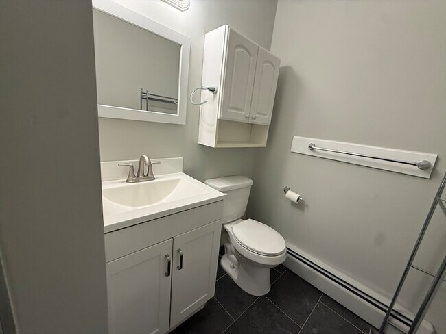 Building Photo - 176 Court St