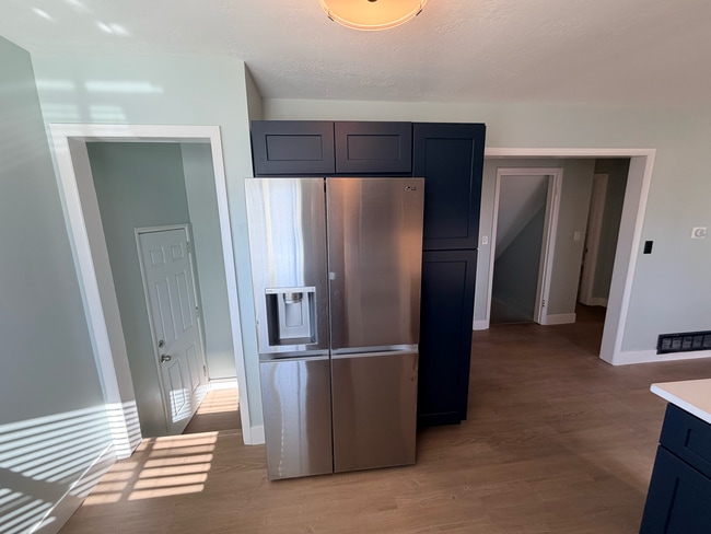 Building Photo - 56 Cottage Ave