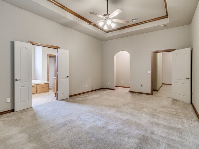 Building Photo - Fenwick Garden Village + Gated Community i...