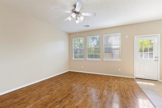 Building Photo - 106 E Stedhill Loop