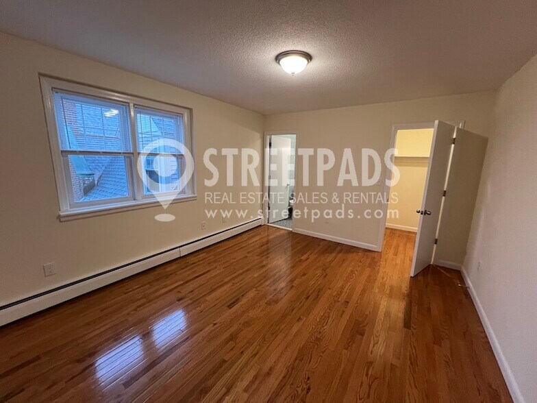 Building Photo - 2018 Commonwealth Avenue