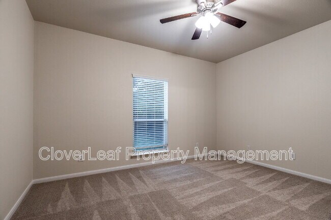 Building Photo - 123 Impala Cir