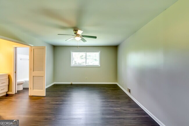 Building Photo - 4342 Riverwood Cir