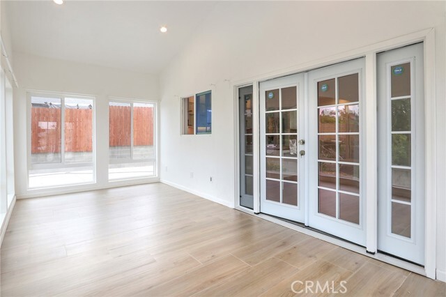 Building Photo - 268 Macalester Dr
