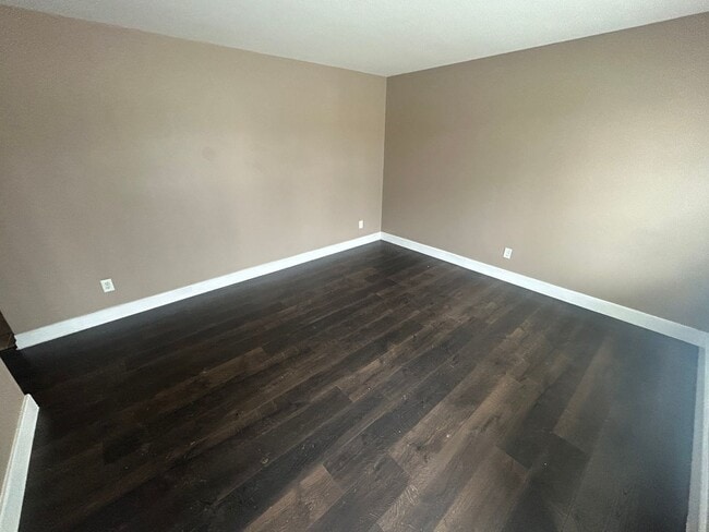 Building Photo - 205 Lesane Ct