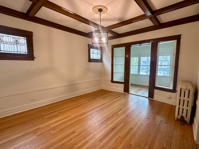 Building Photo - 6434 N Magnolia Ave