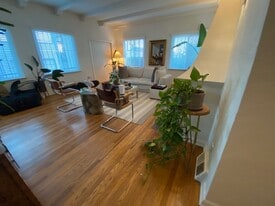 Building Photo - 464 N Spaulding Ave