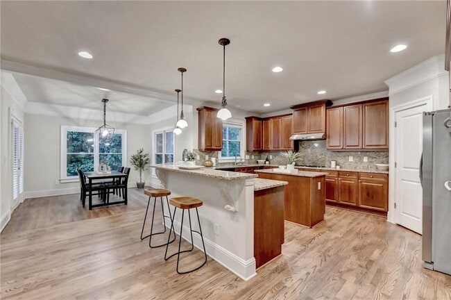 Building Photo - 9848 Talisman Dr