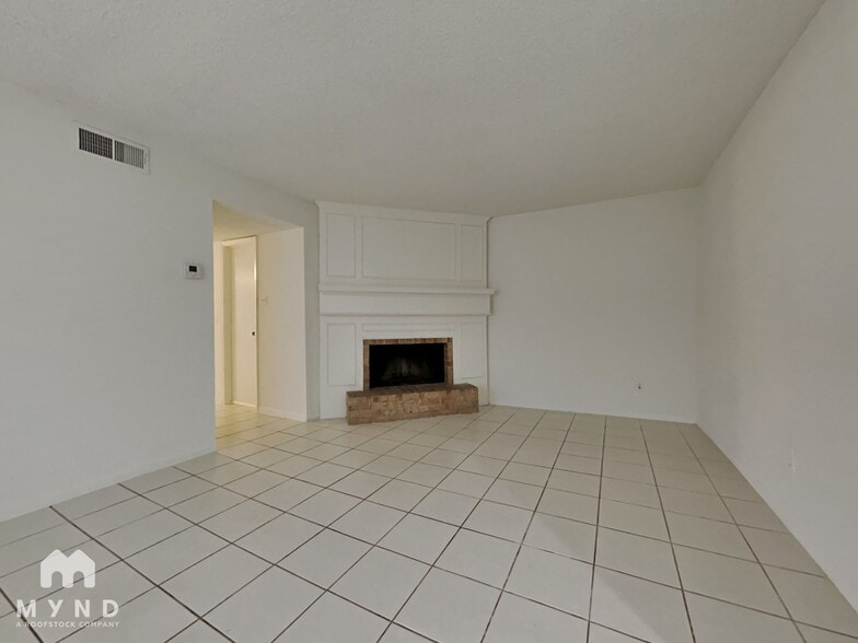 Building Photo - 1516 Bay Area Blvd